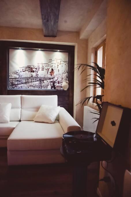 Luxury Danna Plaza Mayor كوينكا المظهر الخارجي الصورة